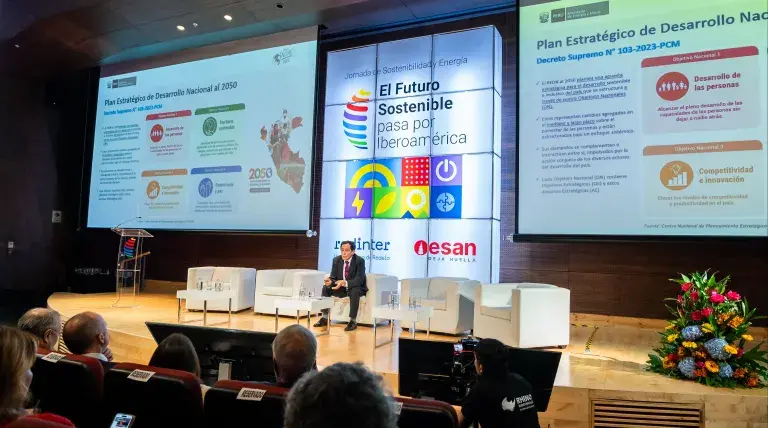 Ponencia de Viceministro de Electricidad: Visión institucional en el sector energético peruano